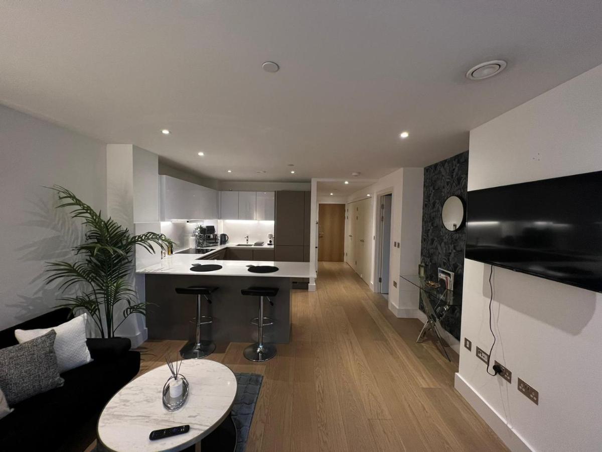 Beautiful Stay In Central Wembley London Eksteriør billede
